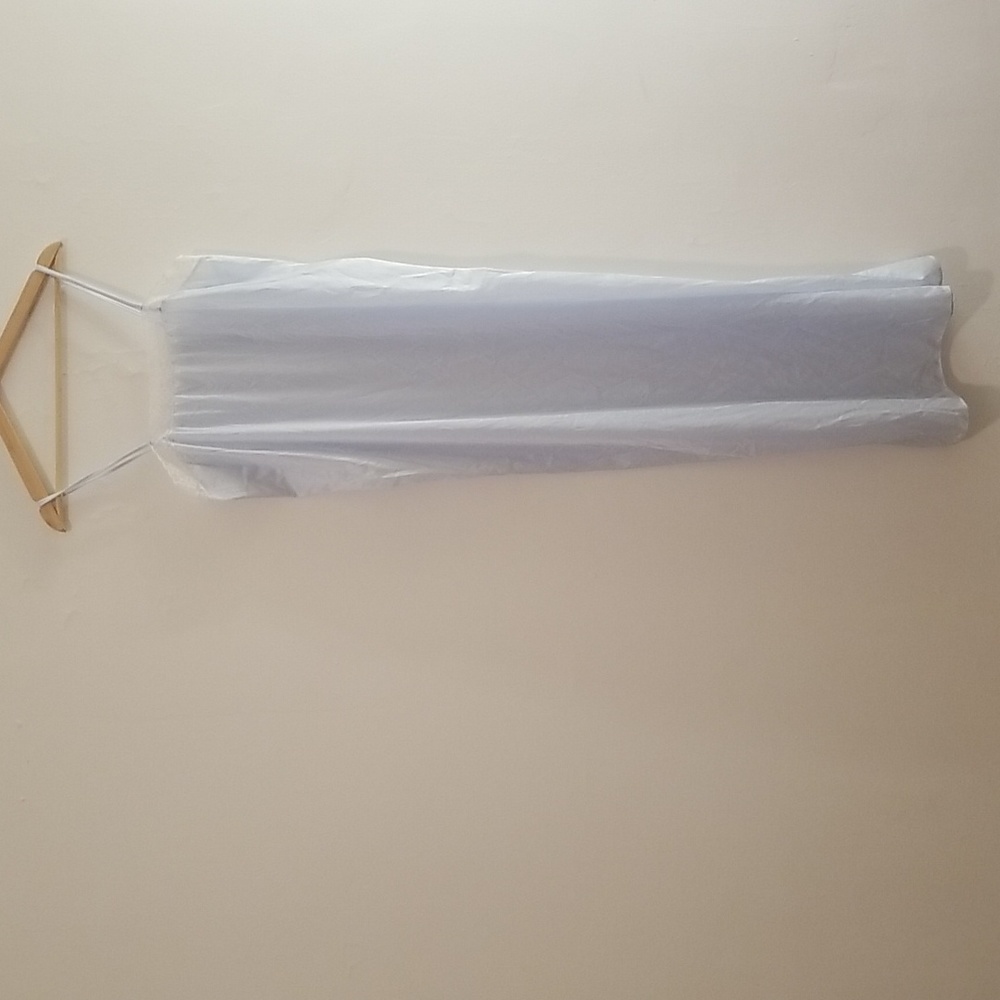 🏷️ SOLD 🏷️ Vintage Pale Blue Satin Nightgown maxi length